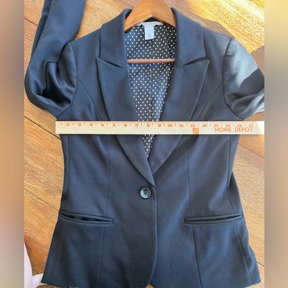 WHBM Black Blazer with Polka Dot Liner Machine Washable One Button Closure 2 - Picture 8 of 16